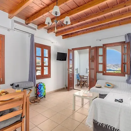 Iliolousto Apartment *