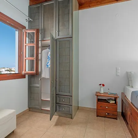 Apartment Iliolousto