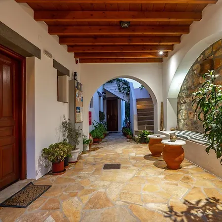 Iliolousto Skala (Patmos)