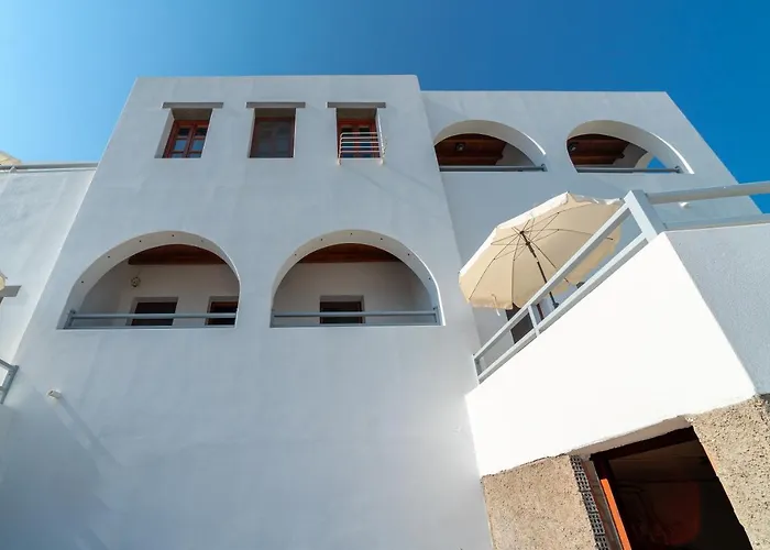 شقة Iliolousto سكالا